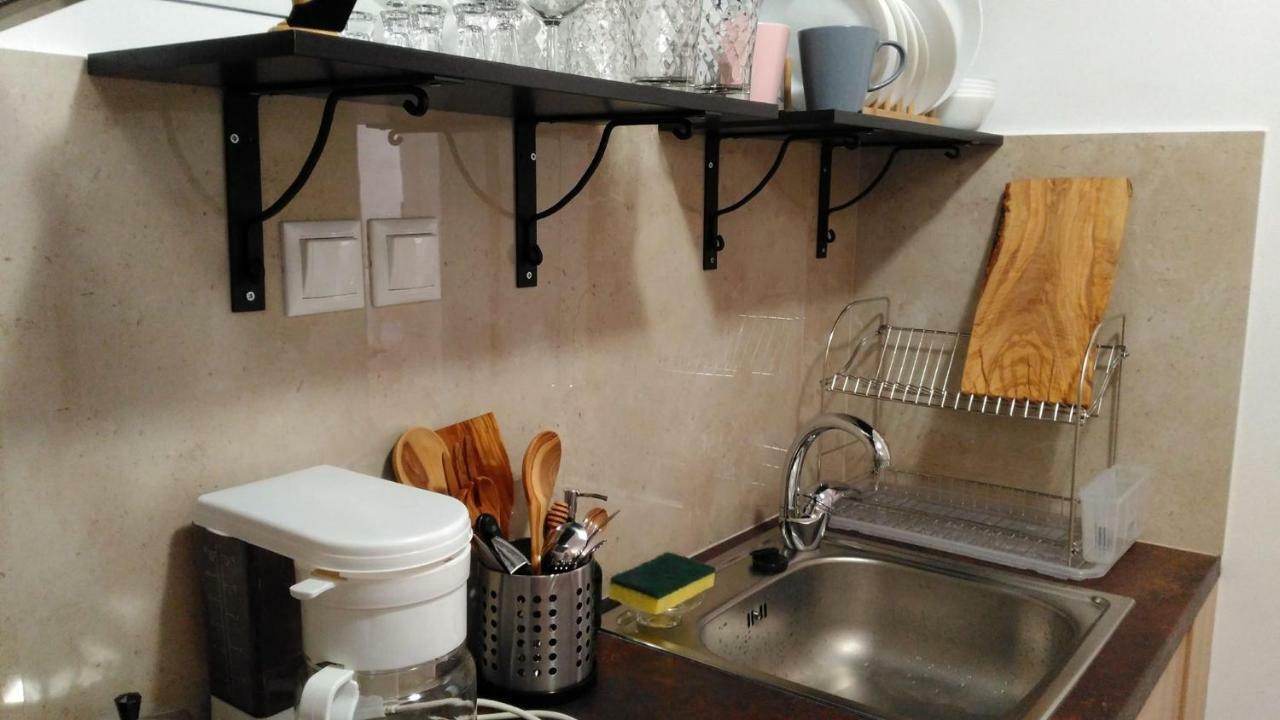 Green Door Apartment 干尼亞 外观 照片